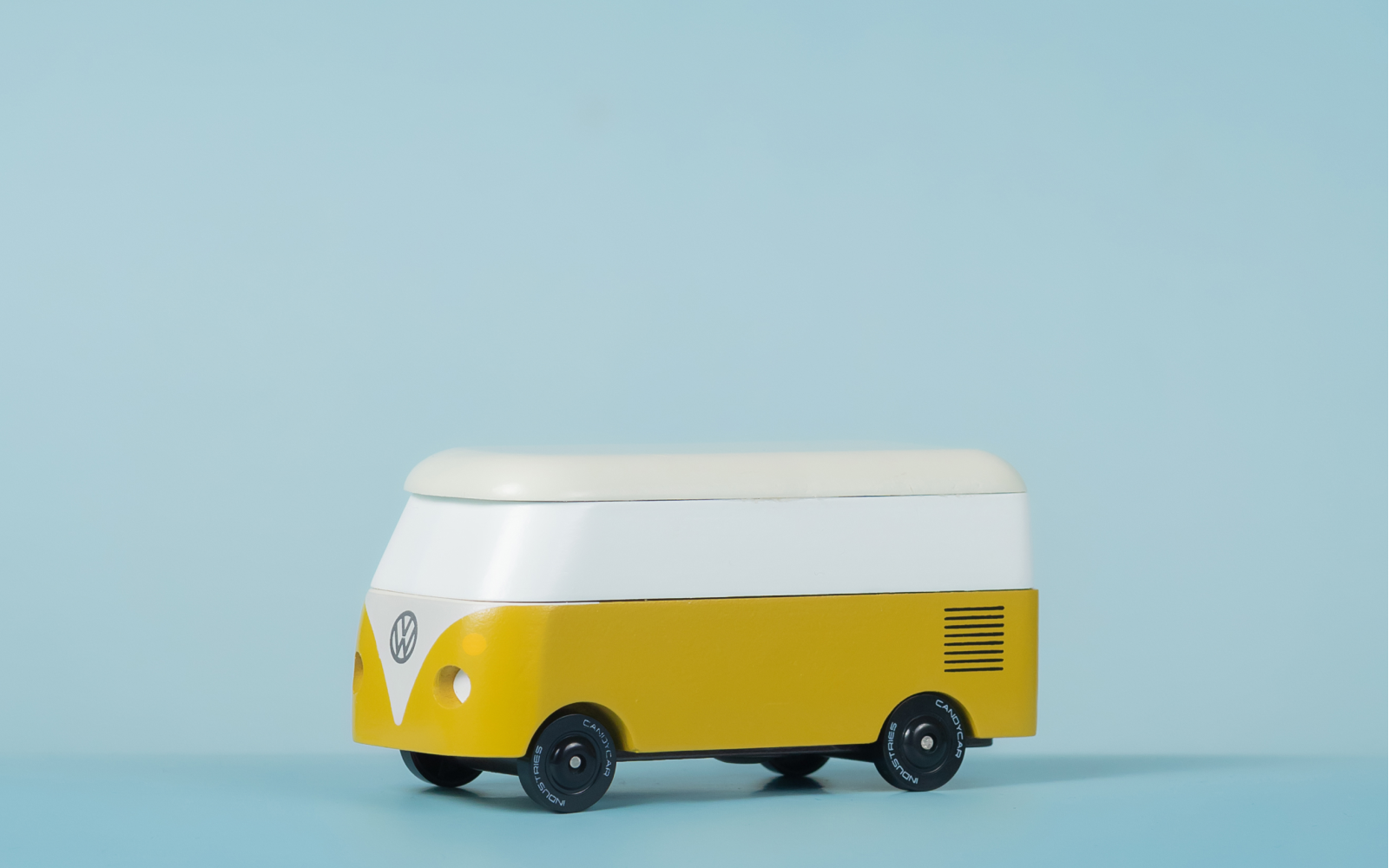 VW T1 Olive – Candylab