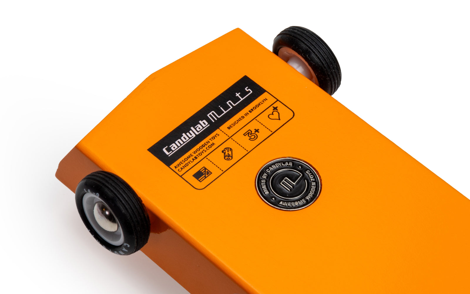 Underside of GT10, showing Mint coin